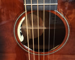 Breedlove Oregon Concert Ember CE (Demo)