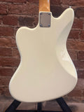 Vintage V65 ReIssued Vibrato Electric Guitar - Vintage White