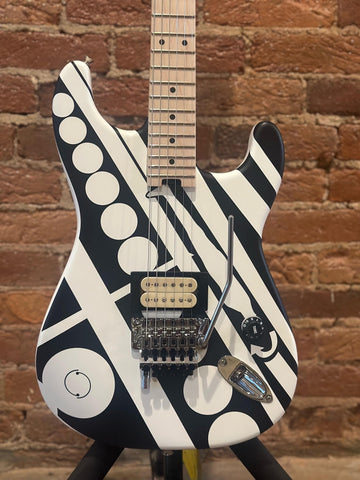 EVH Striped Series Circles Electric Guitar - Crop Circles