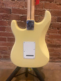 Fender Player Stratocaster - Buttercream with Maple Fingerboard (Manufacturers Refurbished/Used)