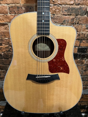 Taylor 210ce Rosewood Dreadnought Acoustic-Electric Guitar Natural